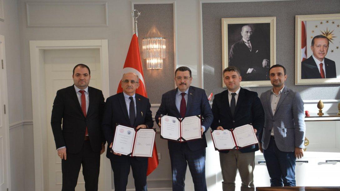 Trabzon Teknoloji Ligi Kapsamında Müdürlüğümüz İle Ortahisar Belediyesi ve TÜGVA Trabzon Temsilciliği Arasında İşbirliği Protokolü İmzalandı