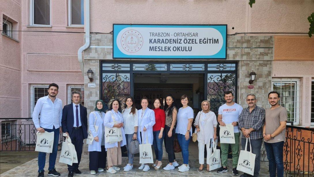 Karadeniz Özel Eğitim Meslek Okulu'nda eTwinning ve Erasmus Bilgilendirme Toplantısı Gerçekleştirildi