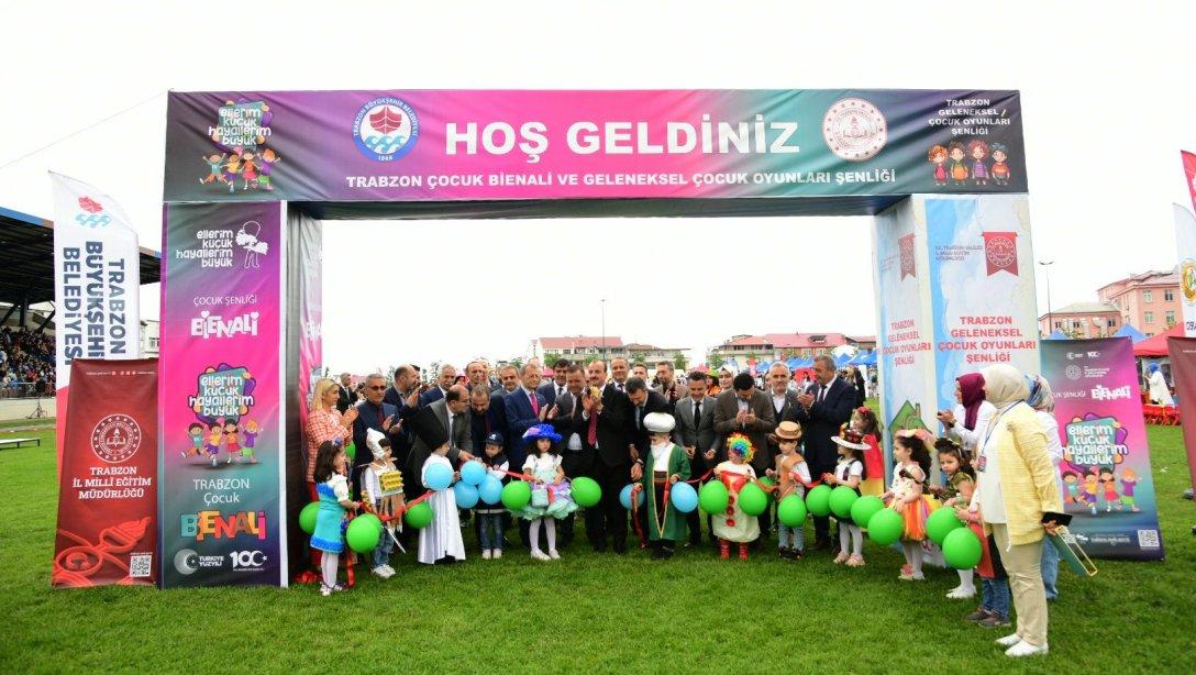 Trabzon Çocuk Bienali ve Geleneksel Çocuk Oyunları Şenliği coşkuyla kutlandı.